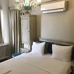 Cordis Hotel